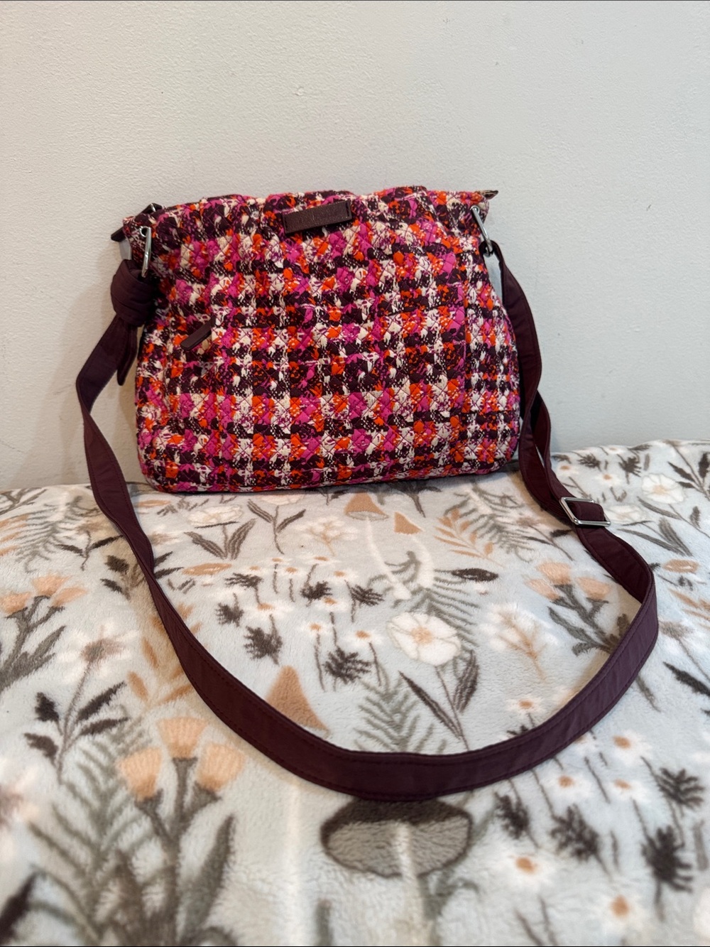 Multicolor Tweed Crossbody Bag - Brand .Vera Bradley 🍀